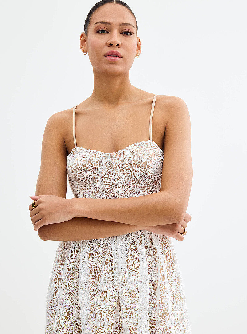 ESTELLA LACE MIDI DRESS