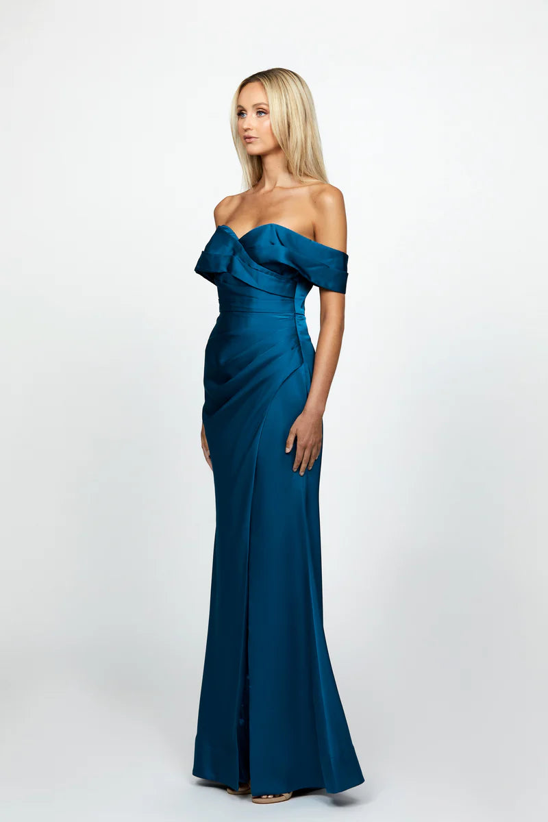 NOVA GOWN