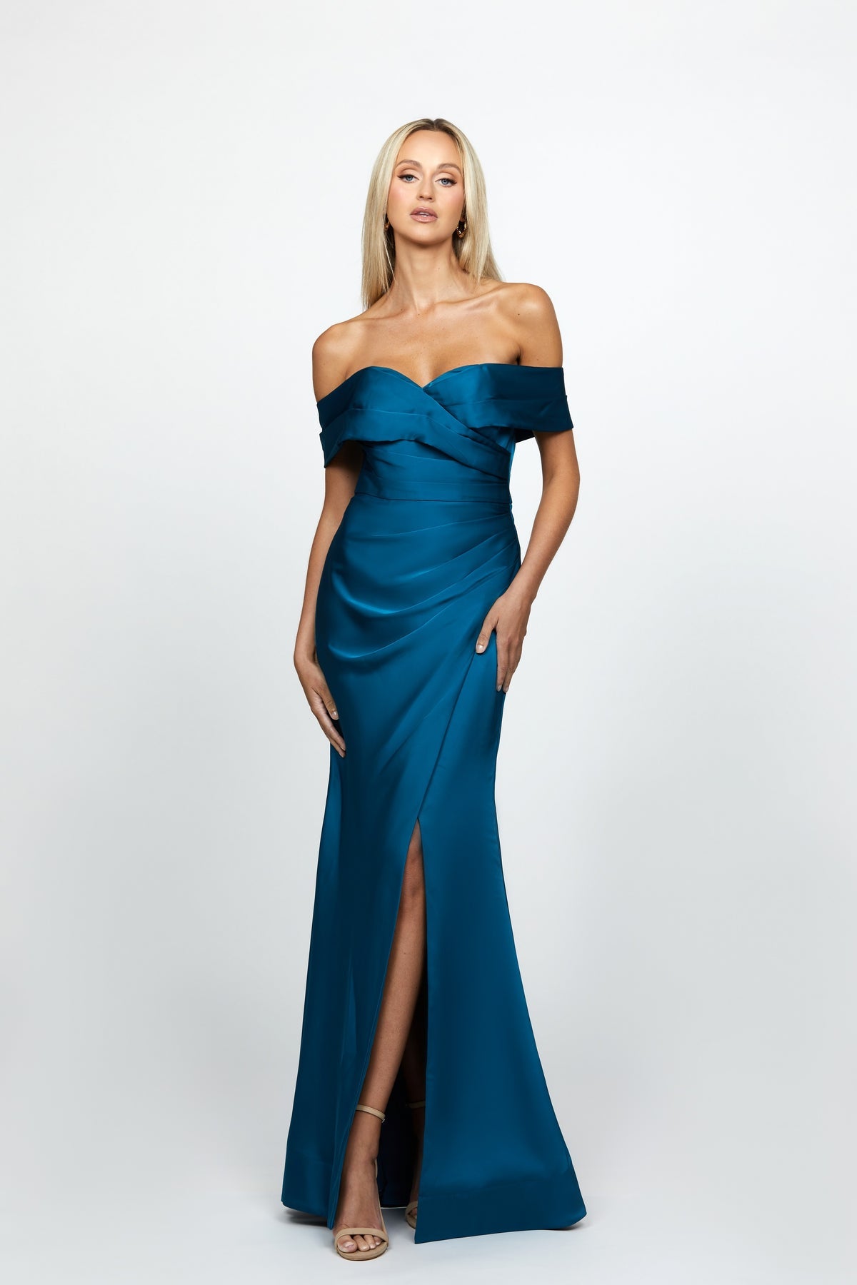 NOVA GOWN
