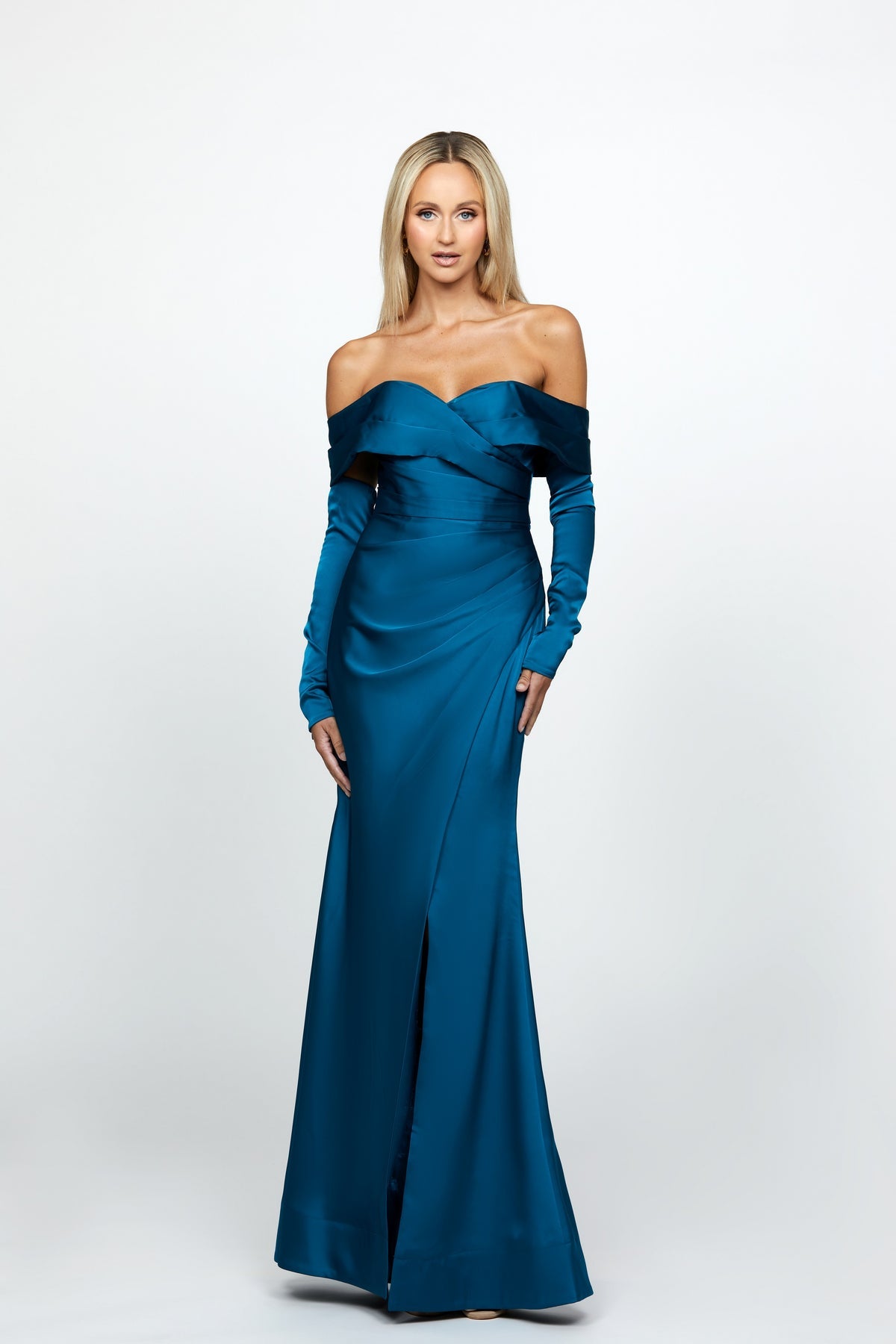 NOVA GOWN
