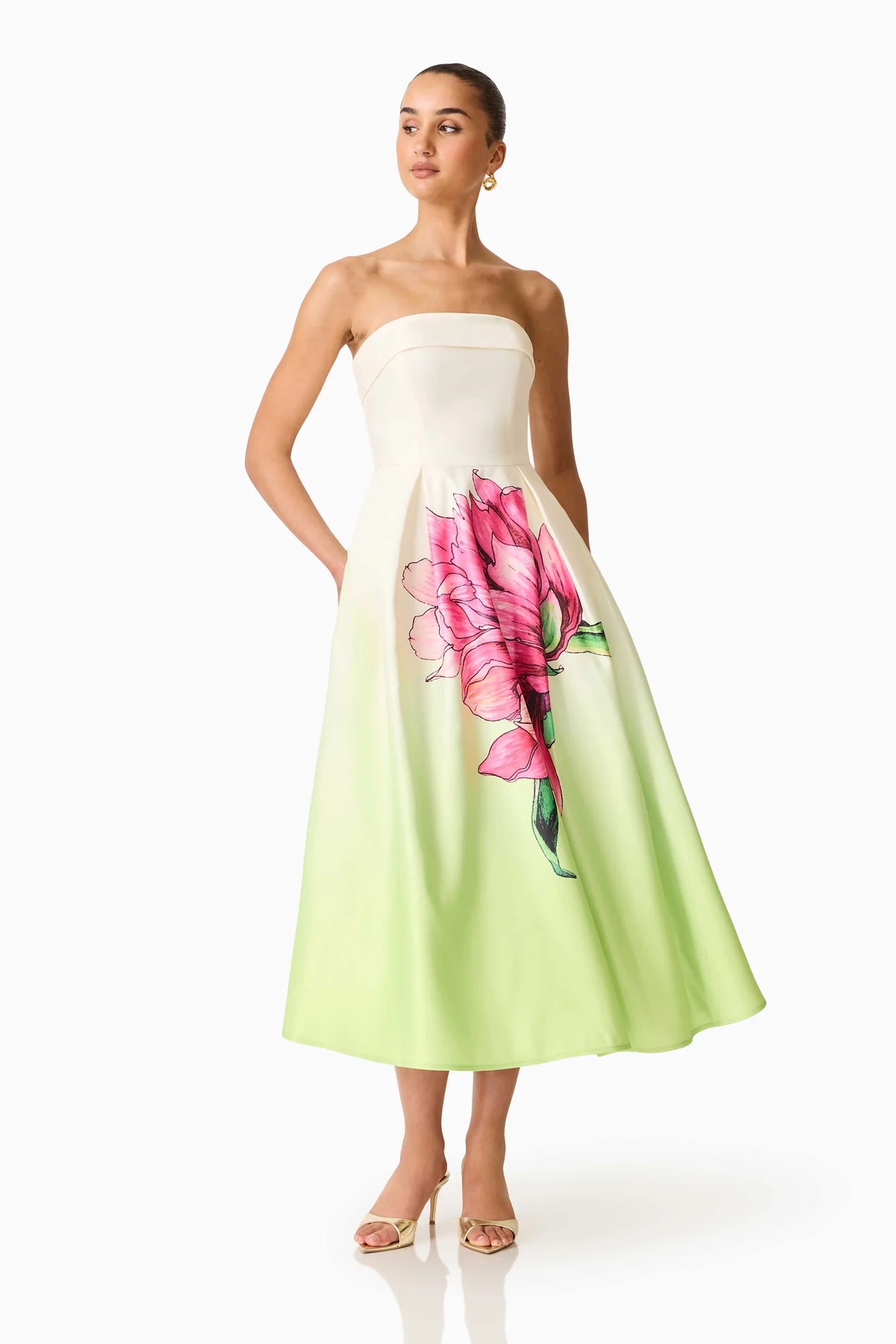 ELISIA STRAPLESS GOWN IN GREEN